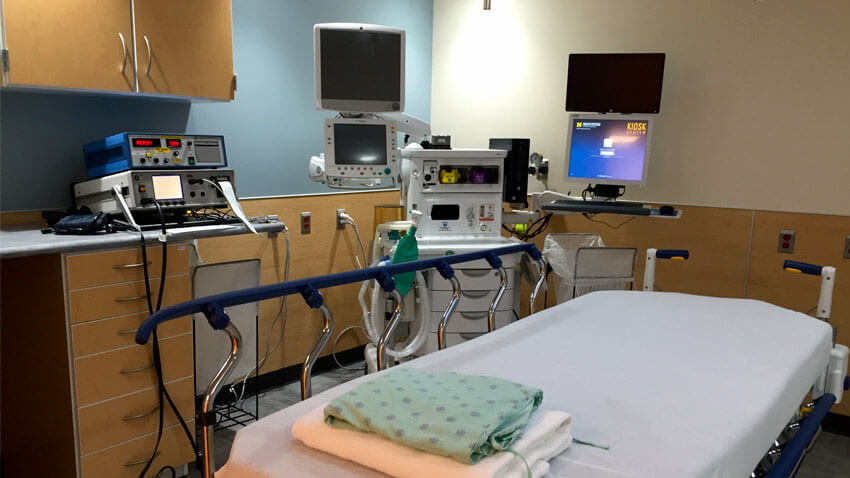 密歇根大学医院的电痉挛治疗室